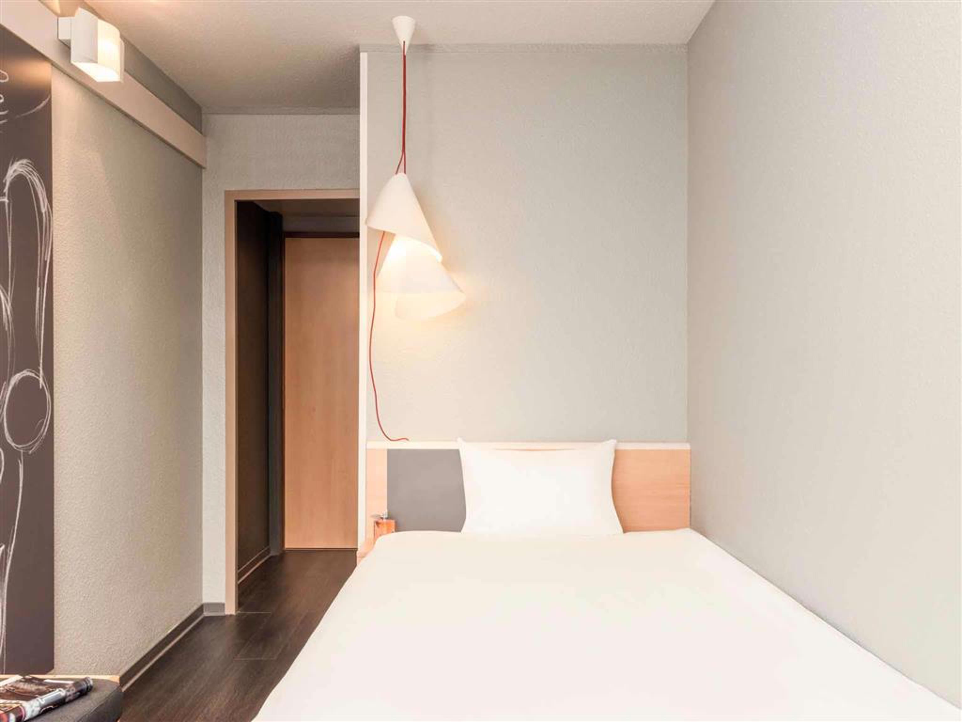 B&B Hotel Versailles Le Chesnay Le Chesnay  Εξωτερικό φωτογραφία