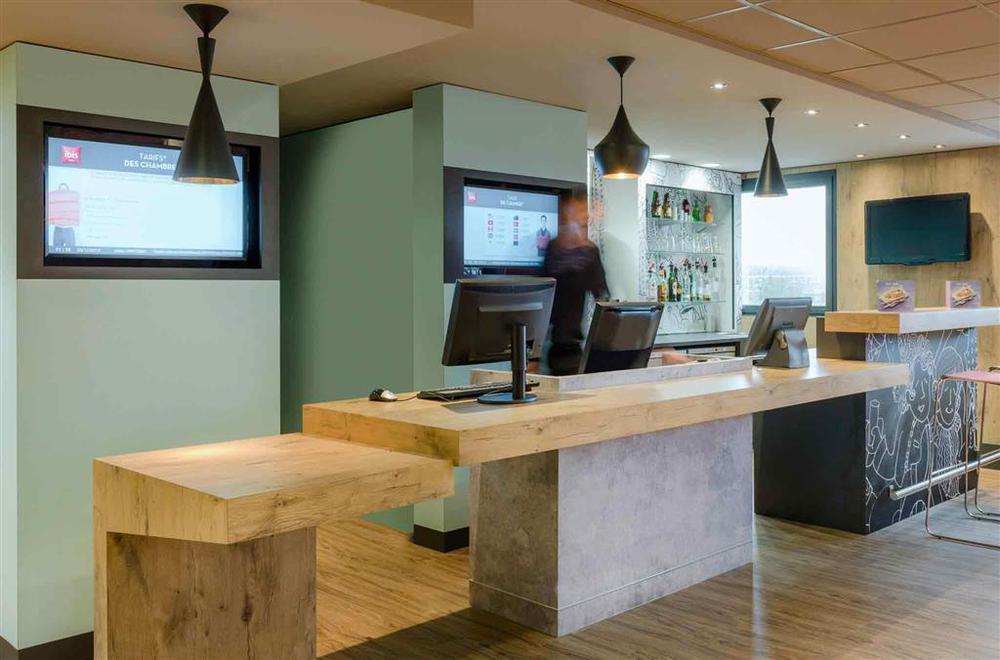 B&B Hotel Versailles Le Chesnay Le Chesnay  Εξωτερικό φωτογραφία