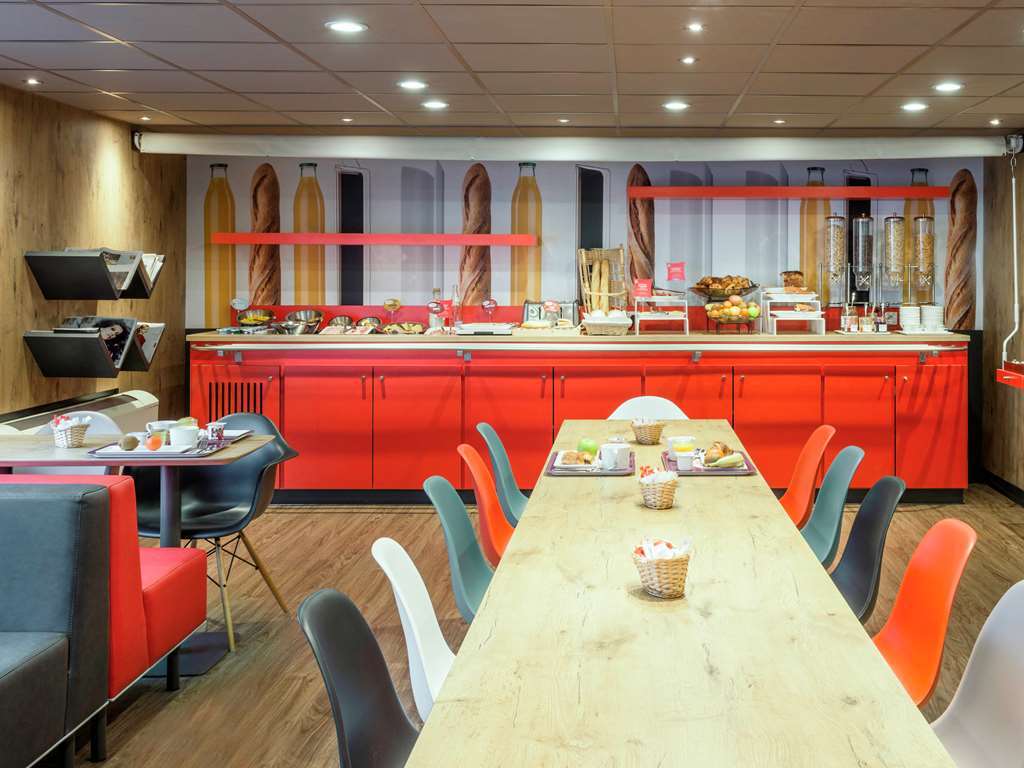 B&B Hotel Versailles Le Chesnay Le Chesnay  Εστιατόριο φωτογραφία